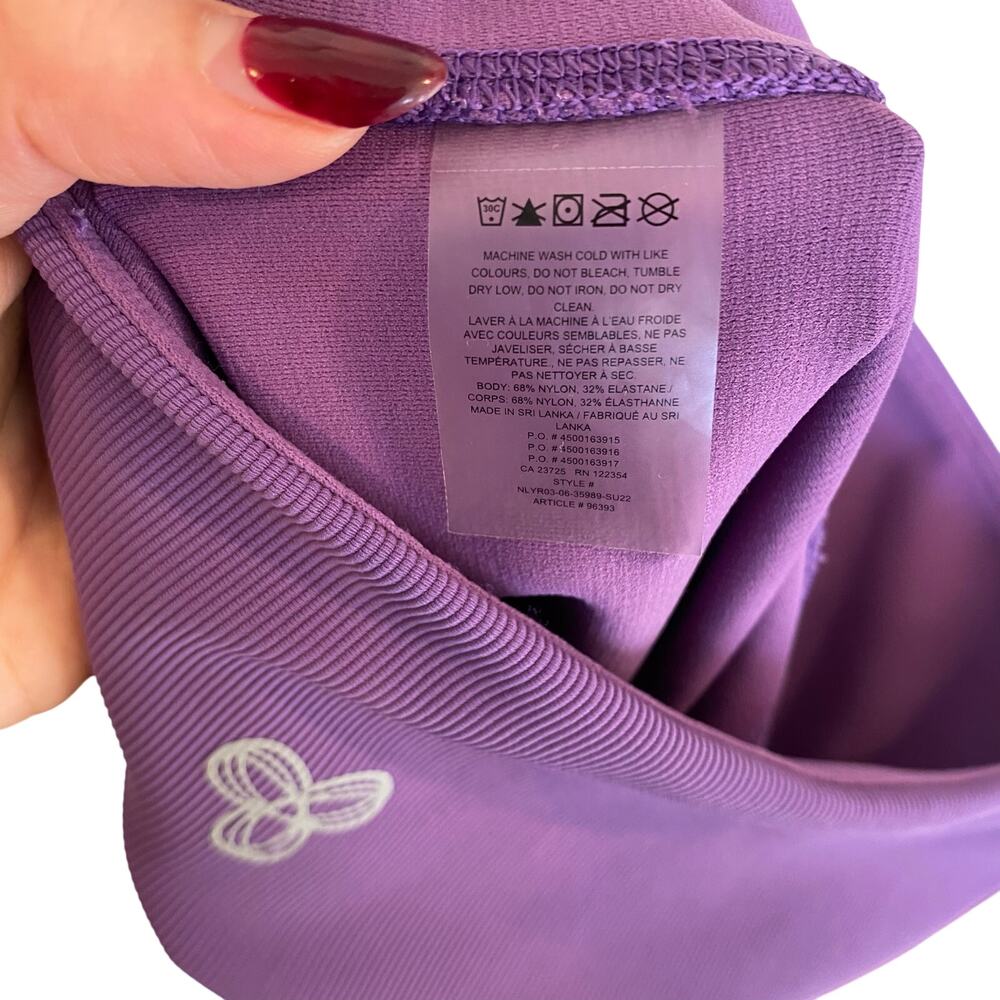 Aritzia TnAction Ribbed High-Rise 7" Biker Shorts in Breezy Purple Size Medium - Picture 8 of 8